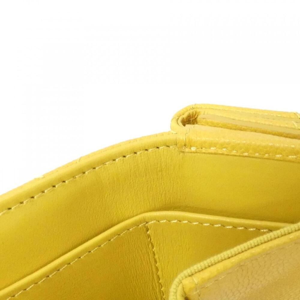 CHANEL Authentic Yellow Wallet - Picture 6 of 8